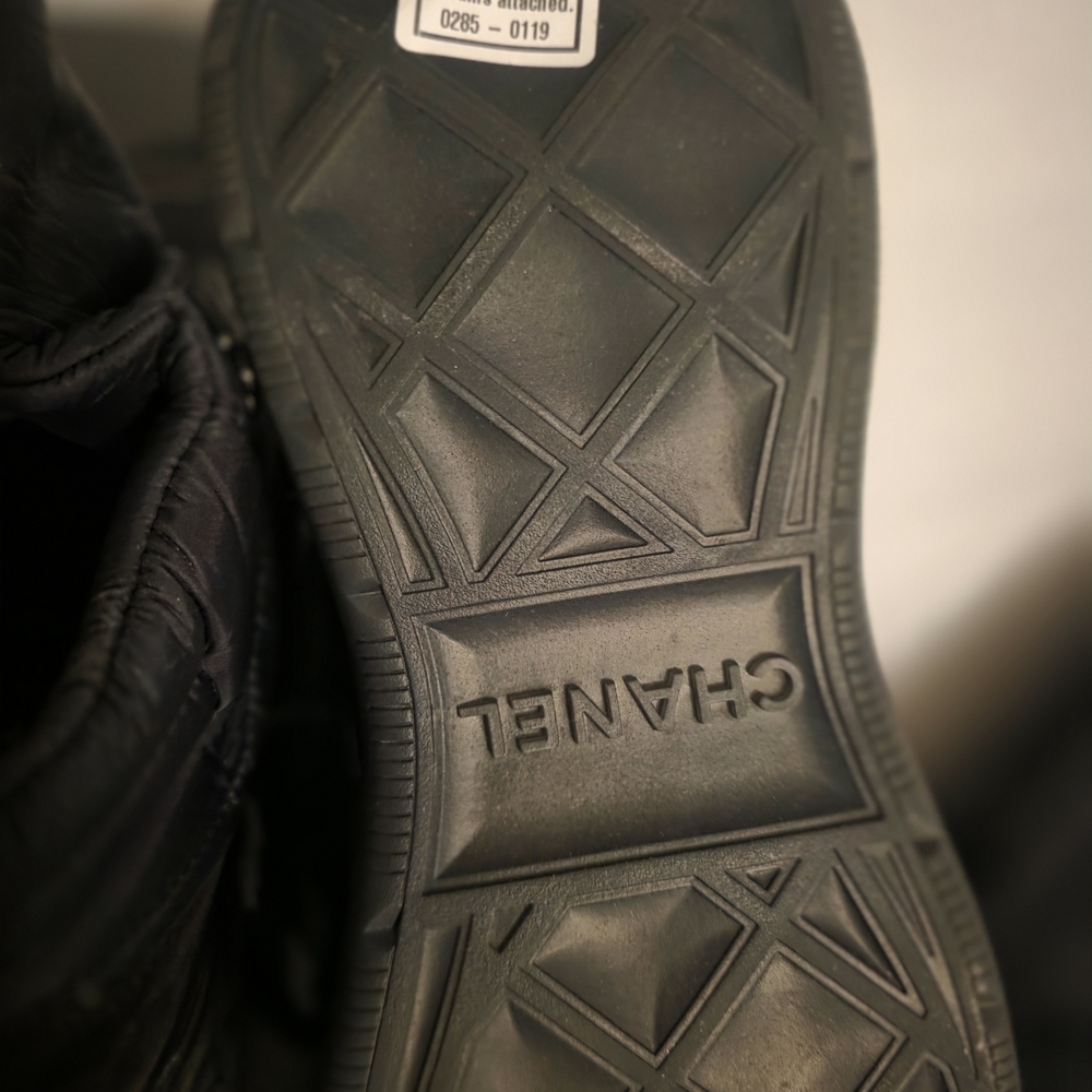 CHANEL Black Women's Lace-Up Sneakers with Logo Accent - Picture 6 of 8